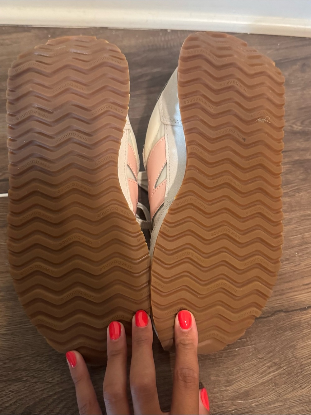 New Balance Cream and Pink Retro Runner Sneakers - Picture 4 of 5